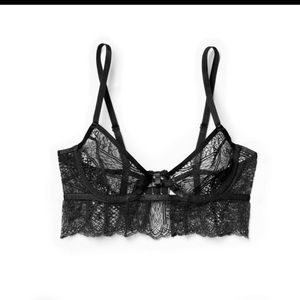 Lacey black bra